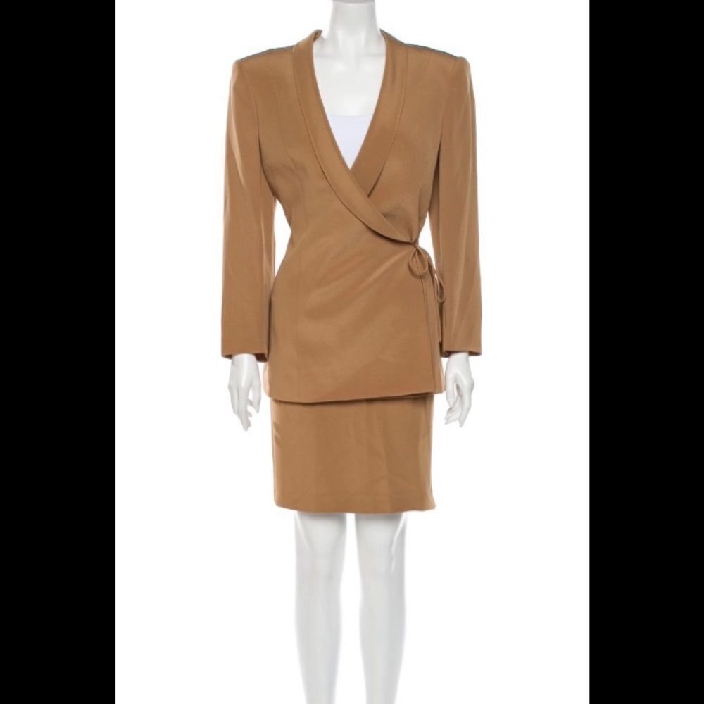 Valentino Vintage 1990׳s Silk Blend Blazer Skirt Set 14 EUR 48